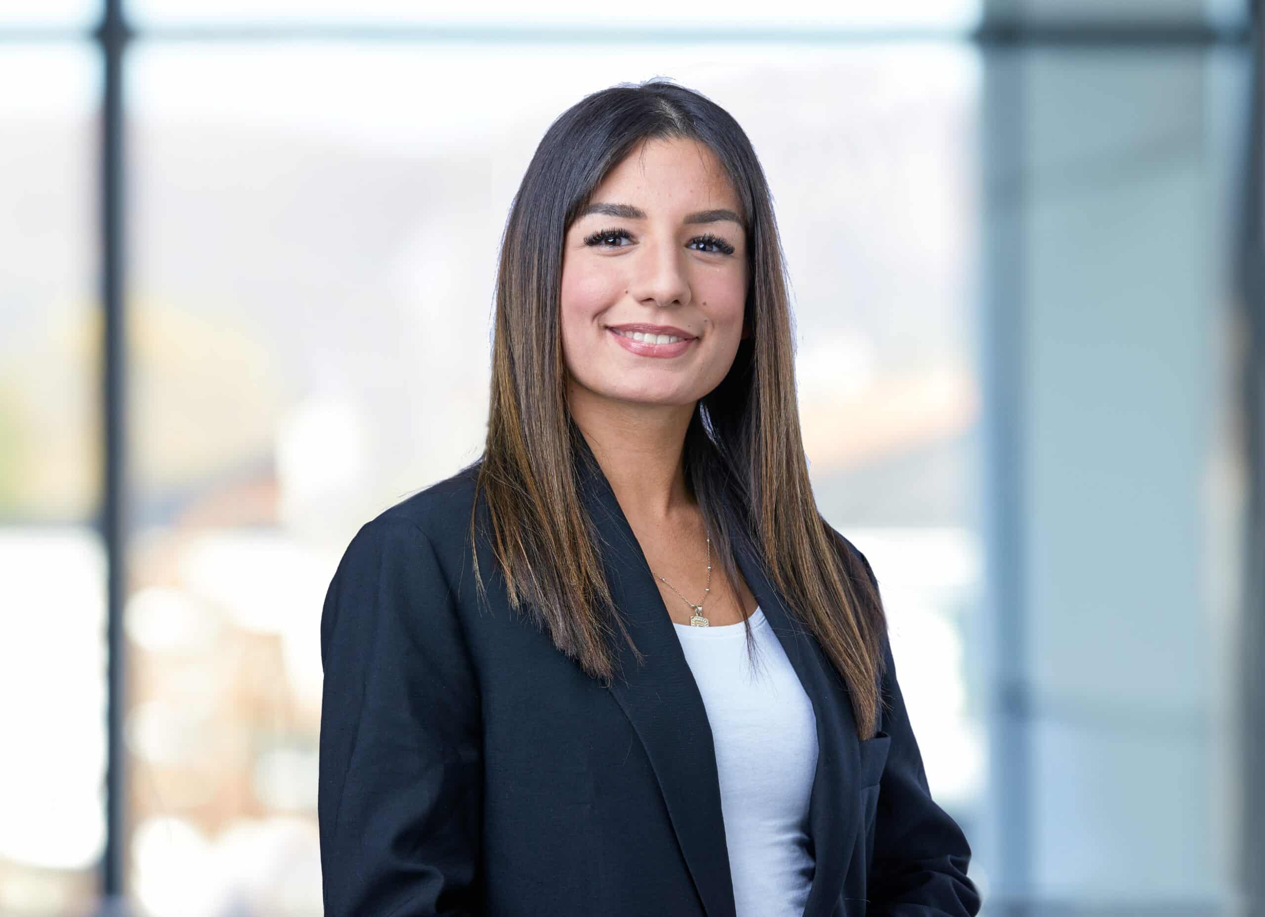 PORTRAIT_ALEYNA_GÜMÜSHAN